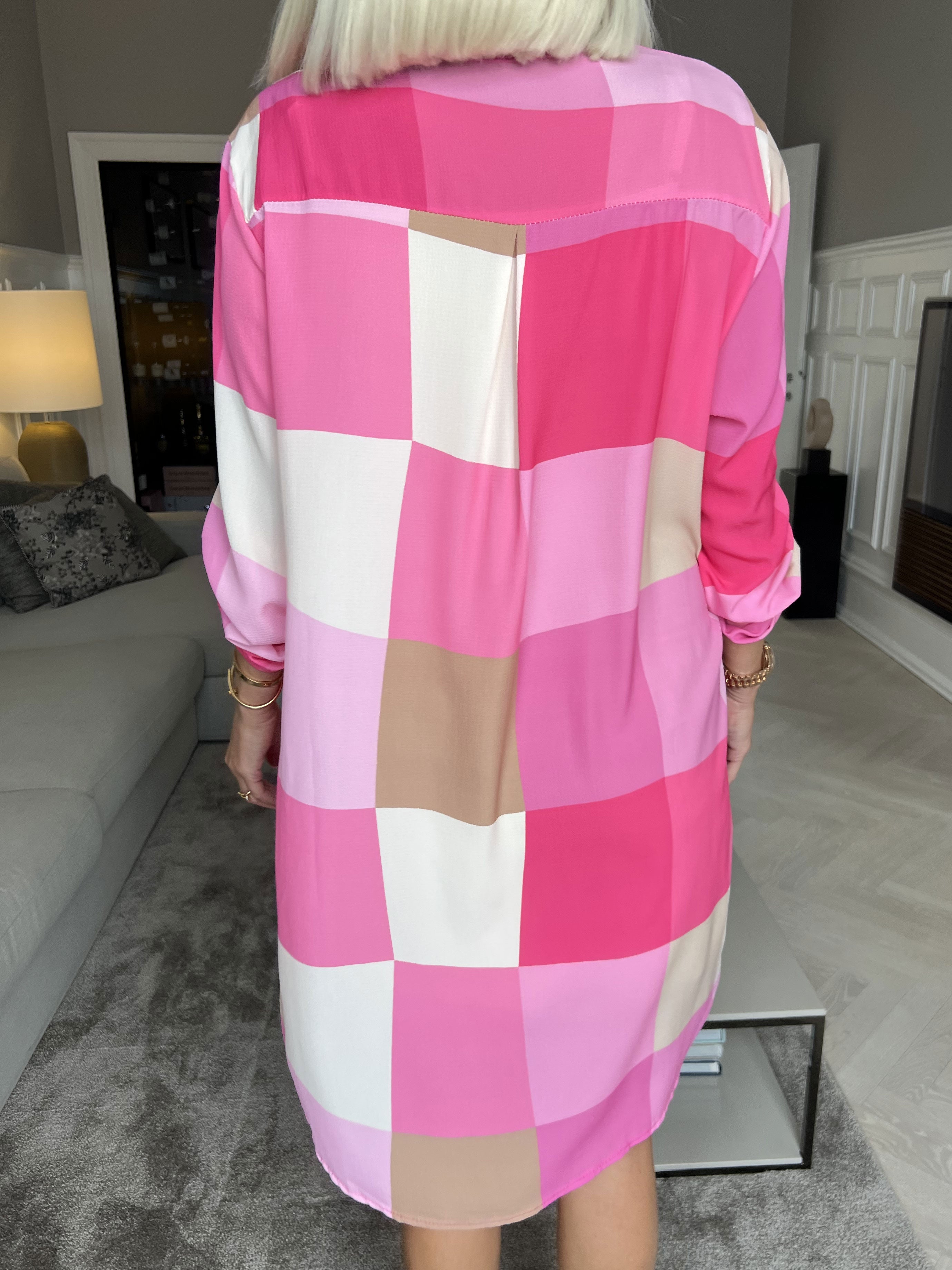 Vanesa Dress Check - Let og luftig kjole